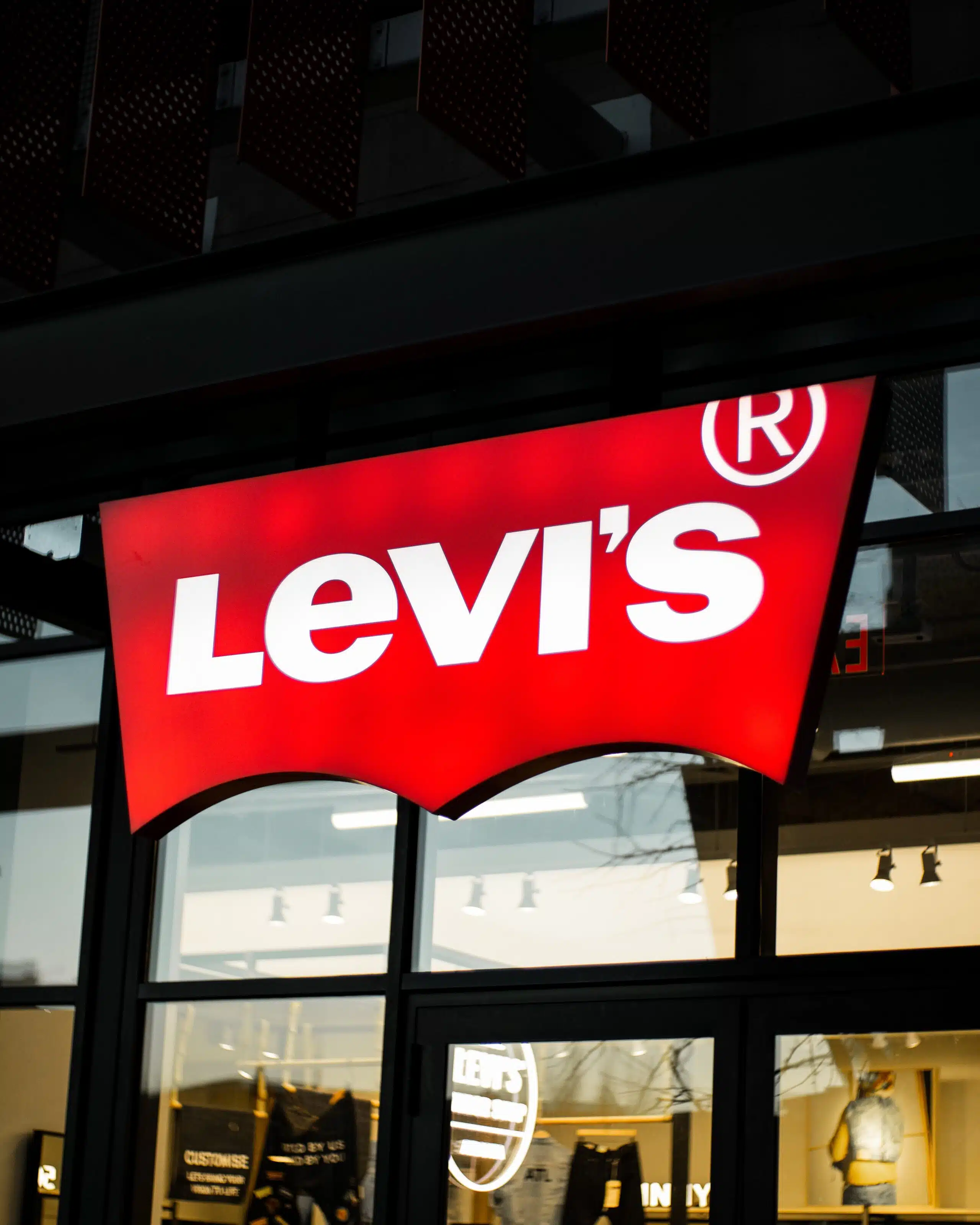 levi‘s转型